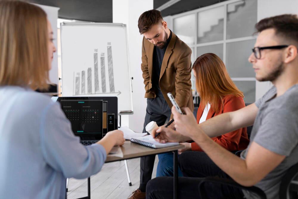 How to Avoid Bottlenecks When Building Data Teams